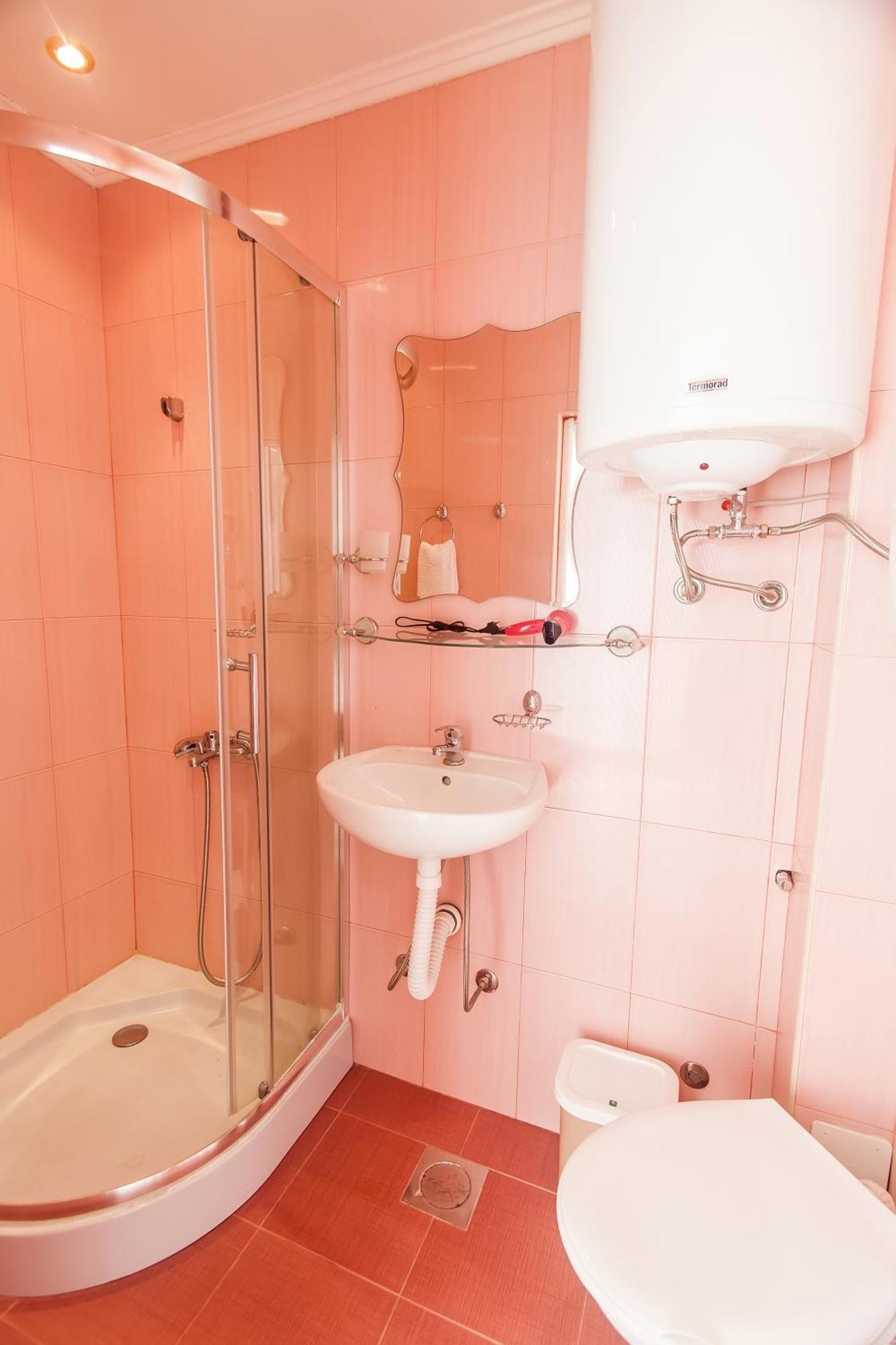 Rooms And Apartments Milana Bar Bilik gambar