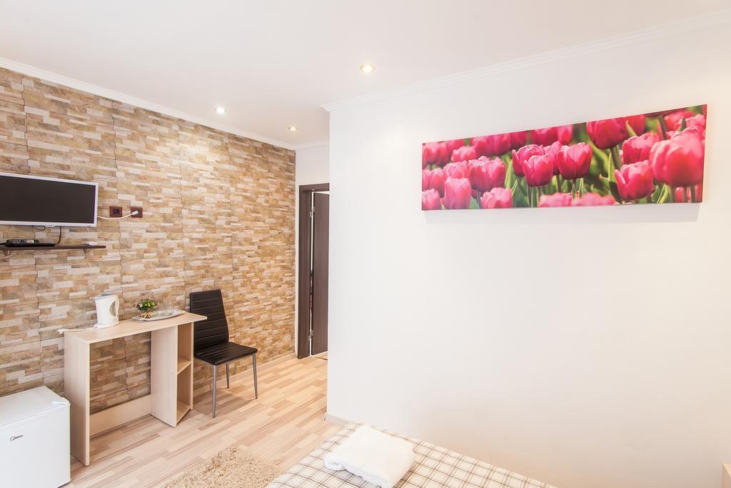 Rooms And Apartments Milana Bar Bilik gambar