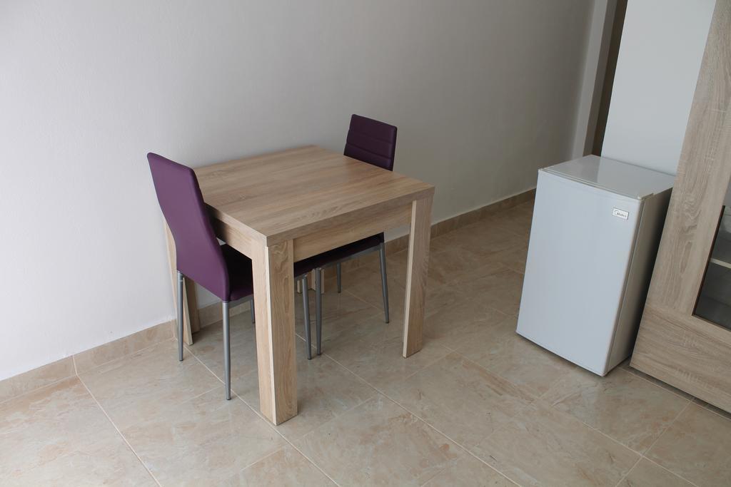 Rooms And Apartments Milana Bar Luaran gambar