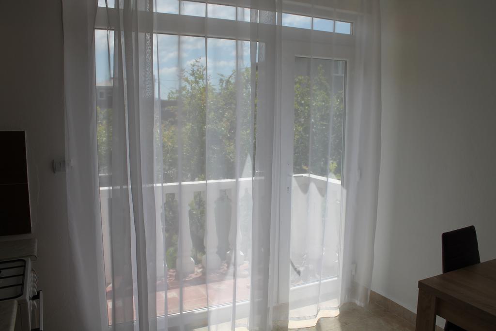 Rooms And Apartments Milana Bar Luaran gambar