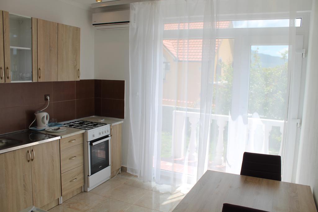 Rooms And Apartments Milana Bar Luaran gambar