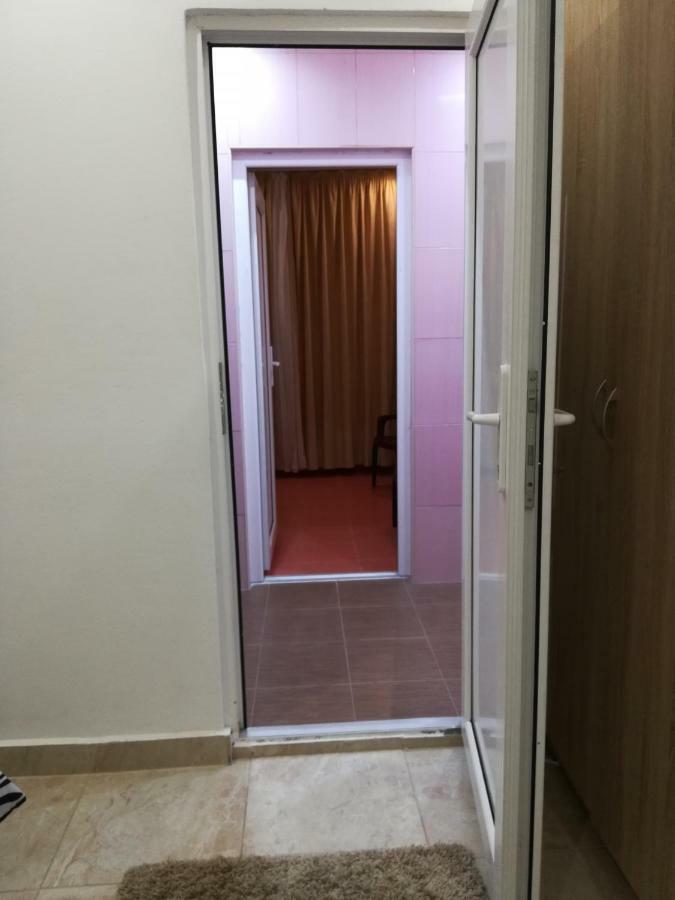Rooms And Apartments Milana Bar Luaran gambar