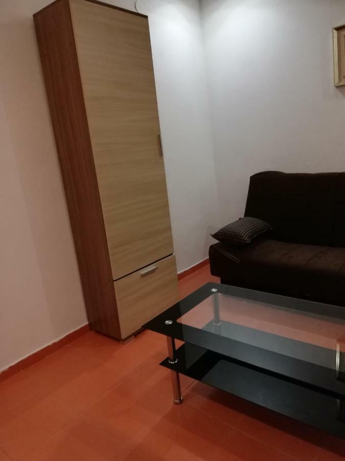 Rooms And Apartments Milana Bar Luaran gambar